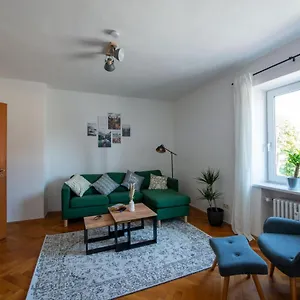  Apartment Bessa Homes 6 Personen 2 Schlafzimmer, 3 King Size, Betten, Balkon, Kueche